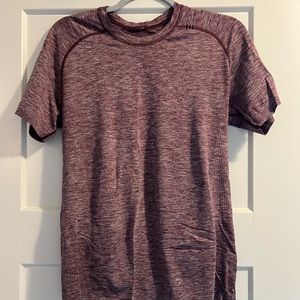 Lululemon Metal Vent